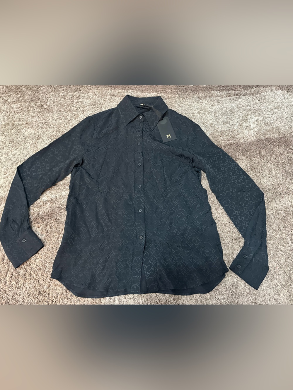 PINKO
PATTERNED SHIRTS & BLOUSES